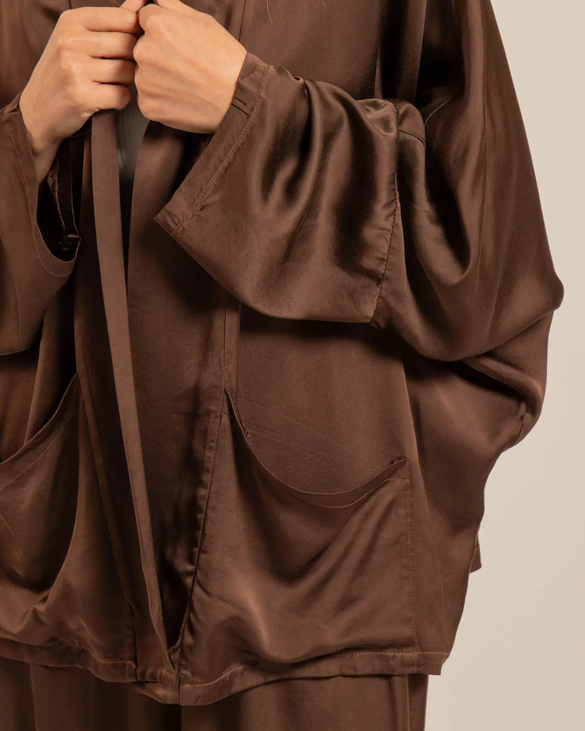 AOKYANOS Chicago kimono chocolat viscose satinée