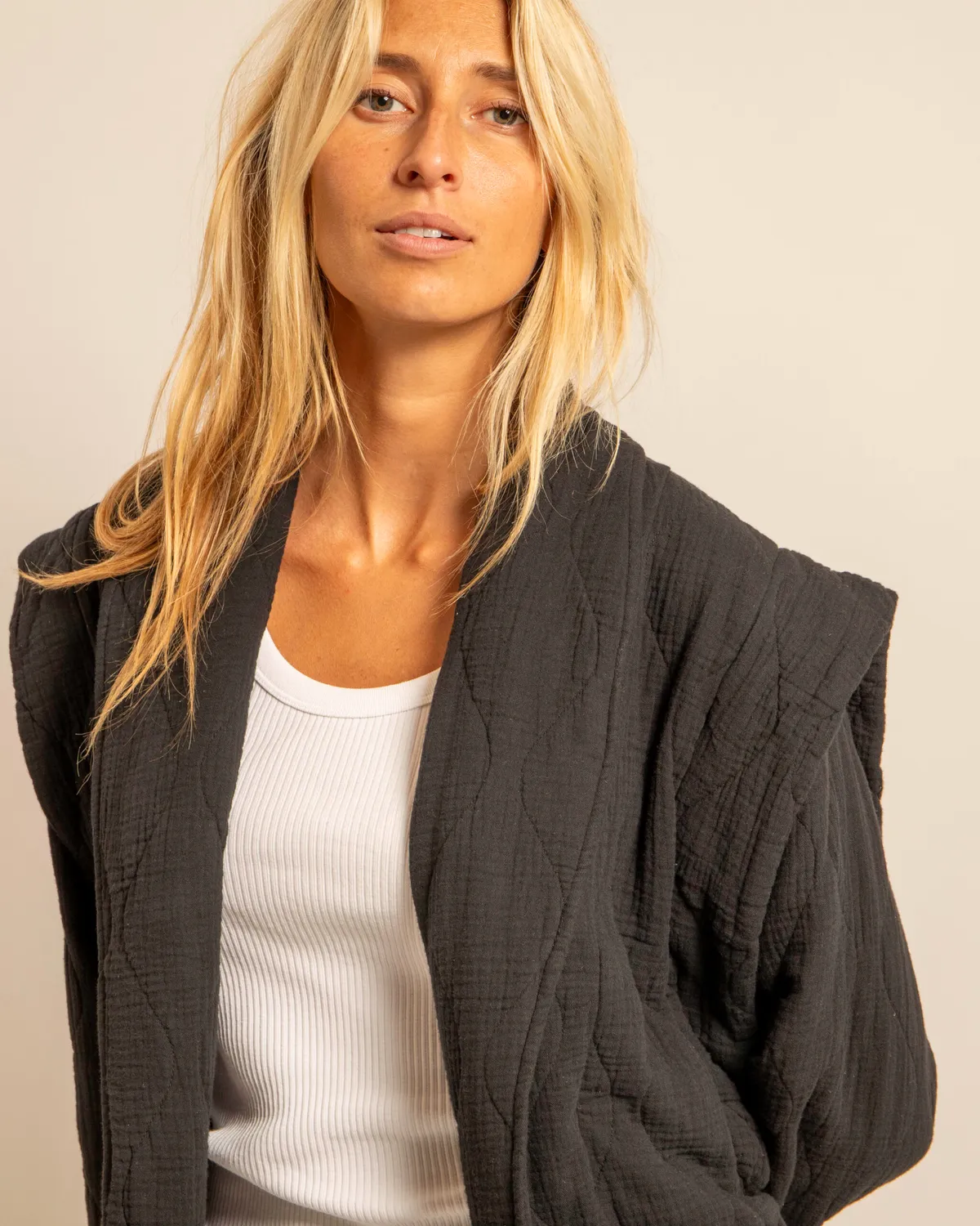 AOKYANOS San Francisco kimono noir coton matelassé