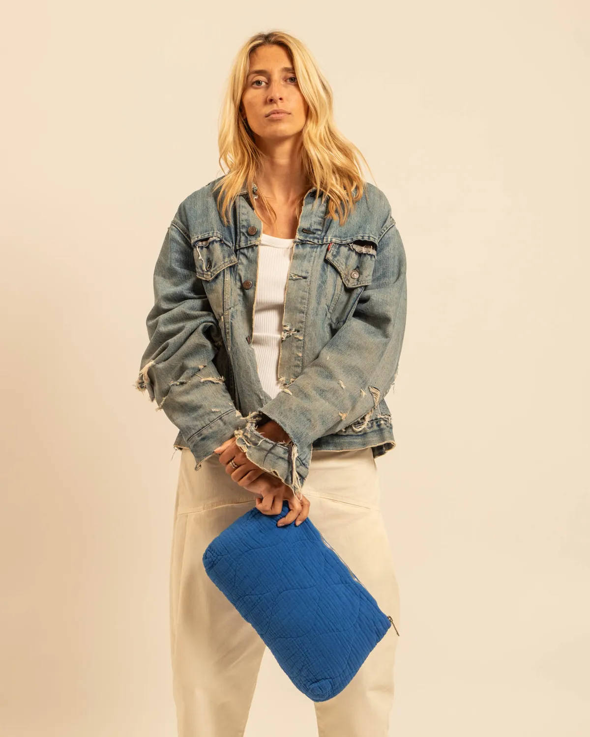 AOKYANOS Orlando Bleu pochette matelassée bleue