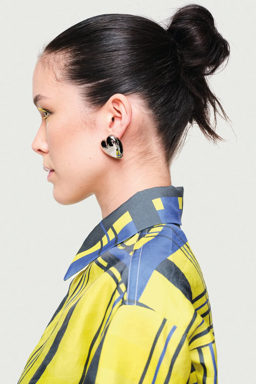 Jeanne Friot Love Louder boucles d'oreilles cœurs laiton