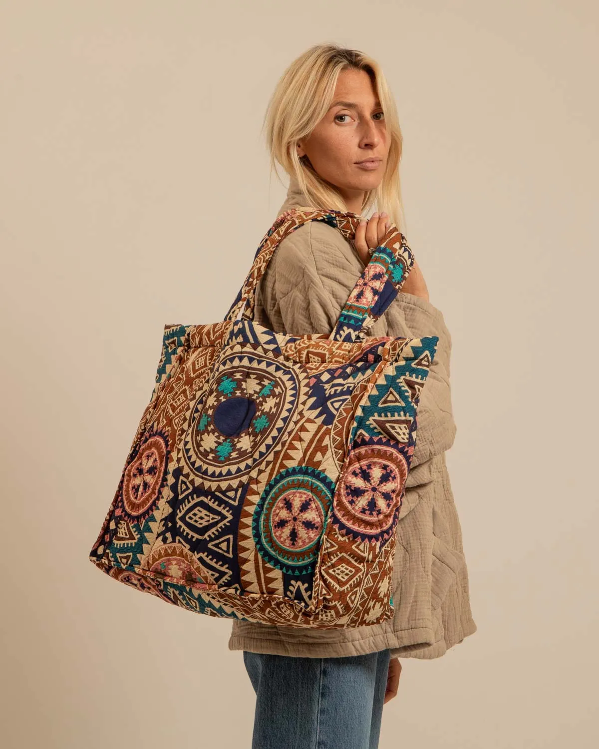 Aokyanos Philadelphie Inca sac navy matelassé