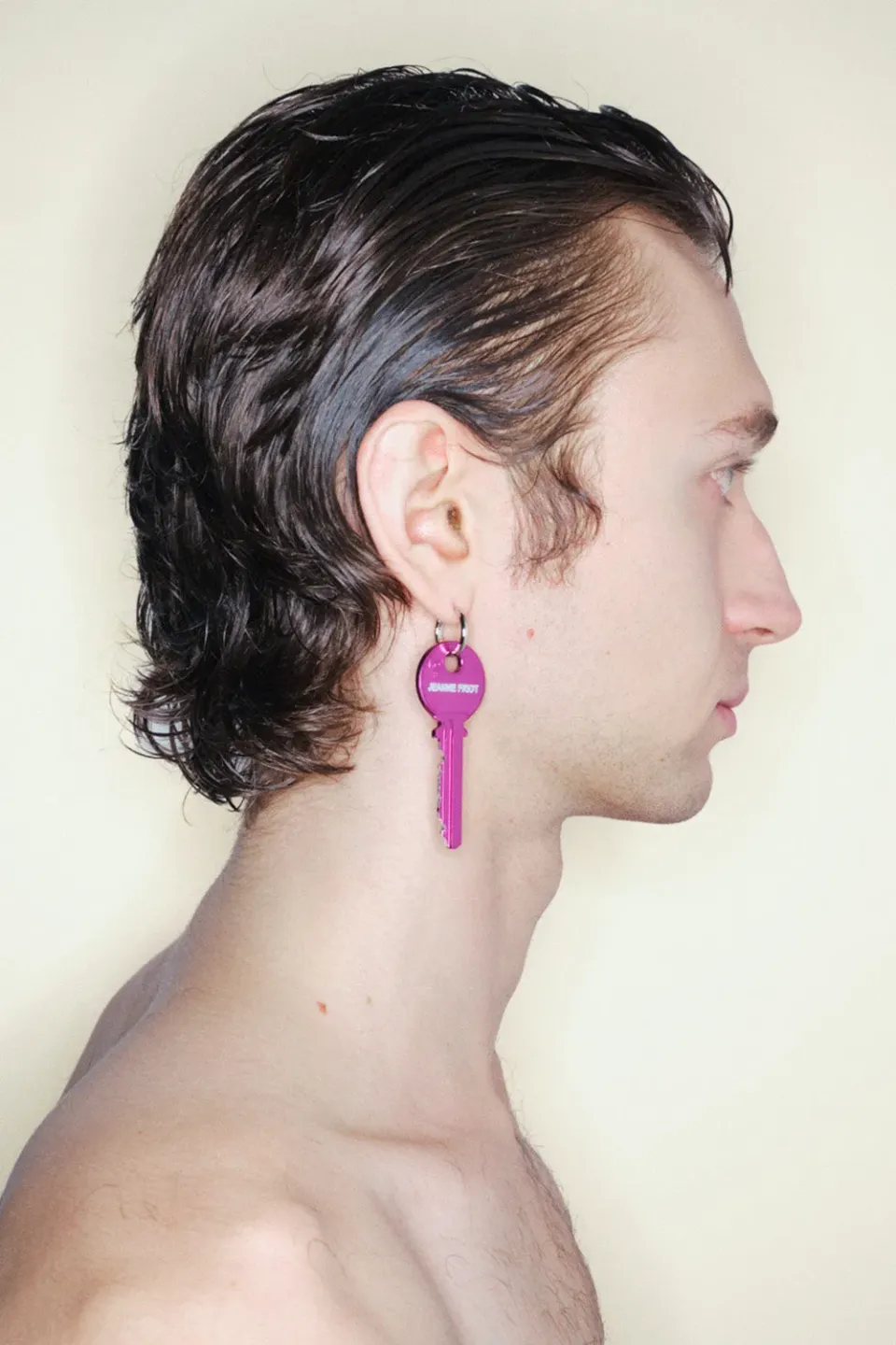Jeanne Friot Key boucle d'oreille violet laiton