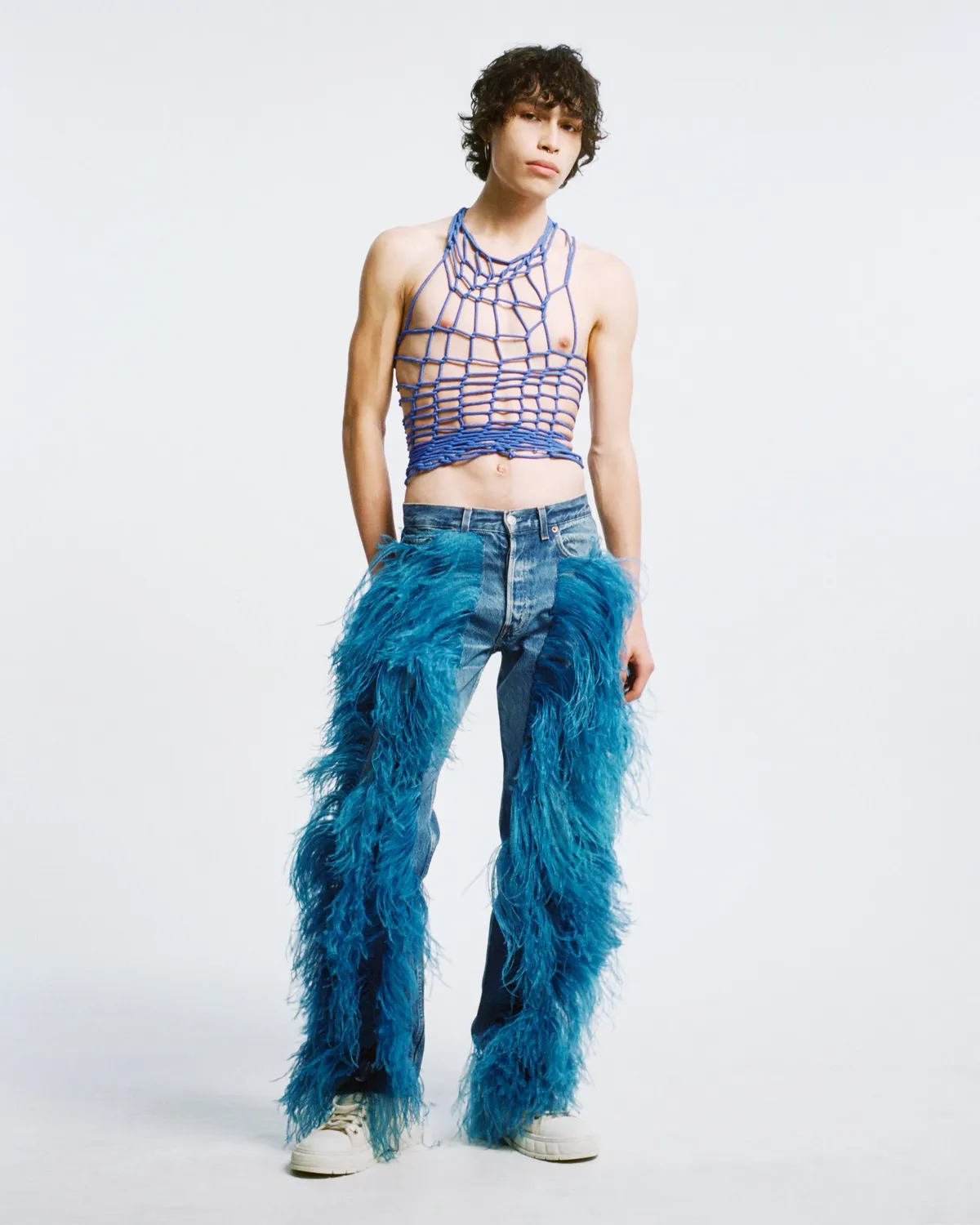 Jeanne Friot Jean Bleu à Plumes pantalon denim sur-mesure